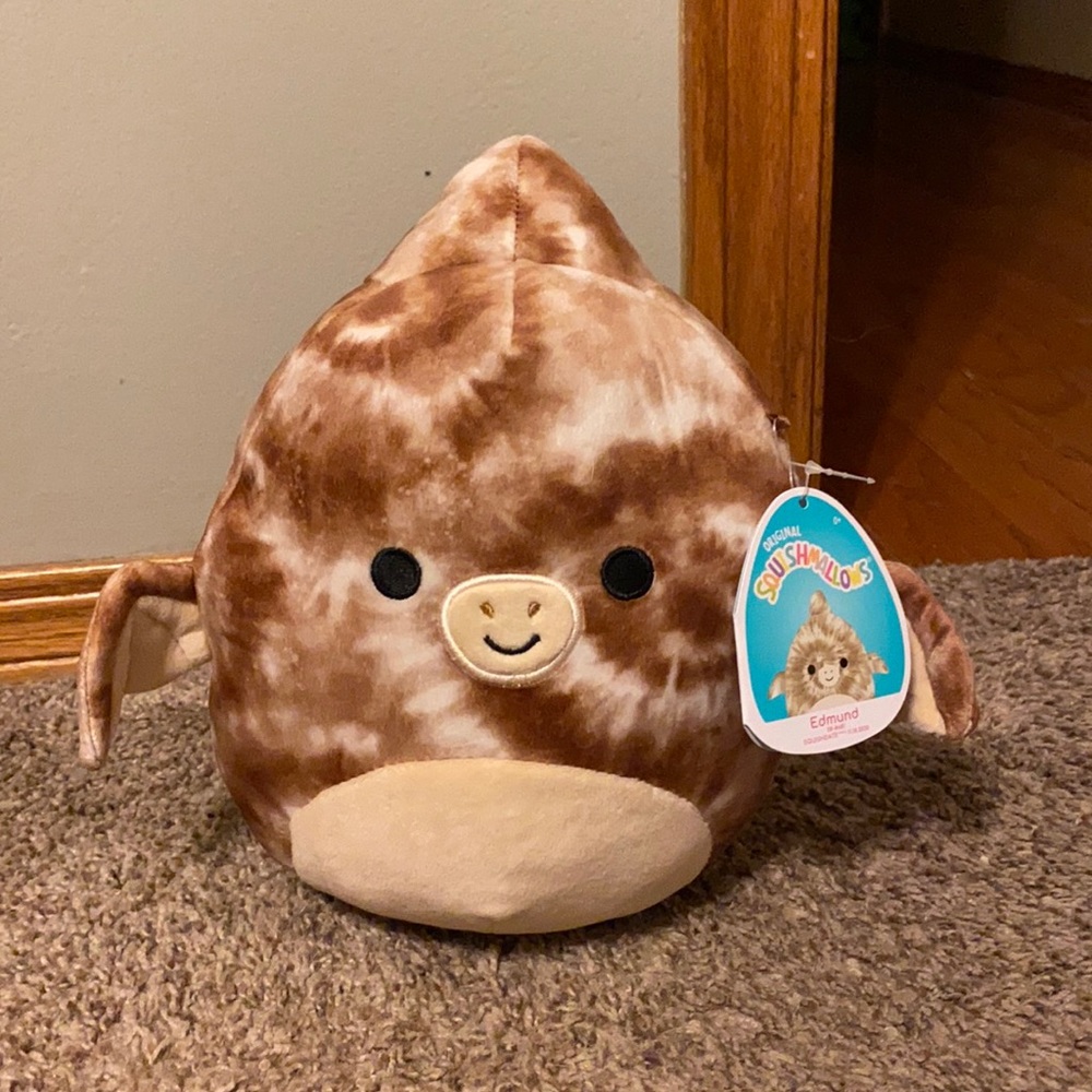 Edmund squishmallow